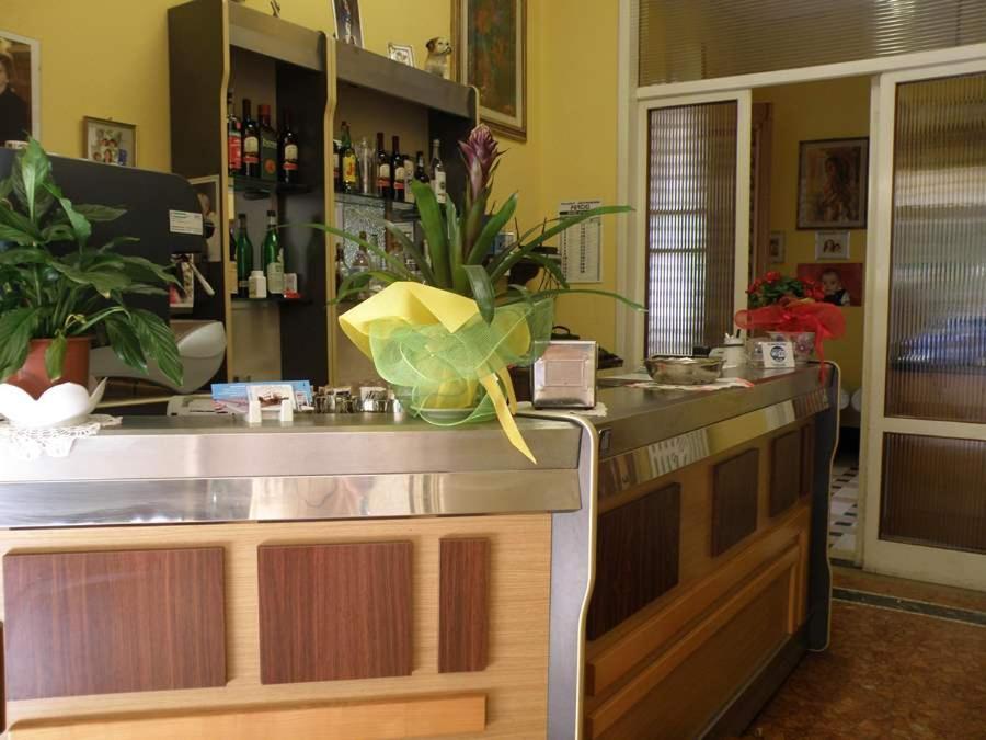 Hotel Kim Viareggio Esterno foto